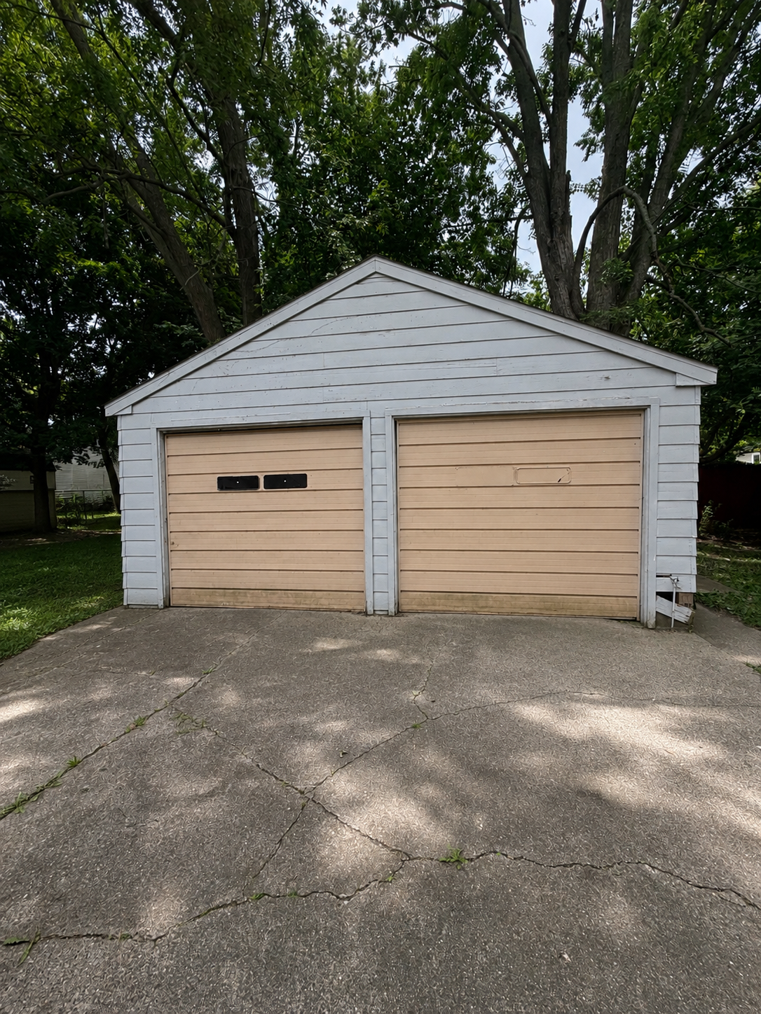 4233 Holt Road -